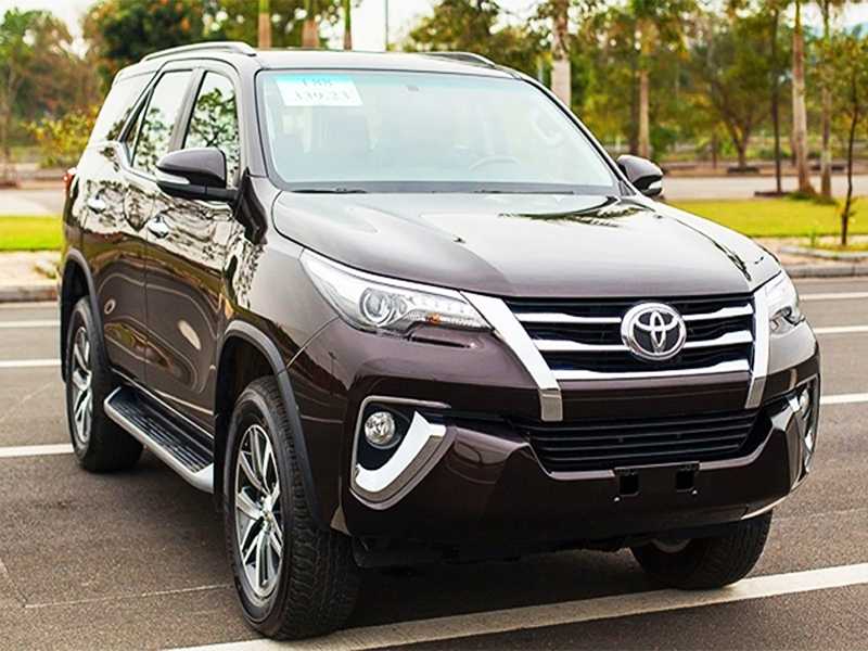 Noi Bai International Airport to Hotels In Hanoi - By a private Vehicle